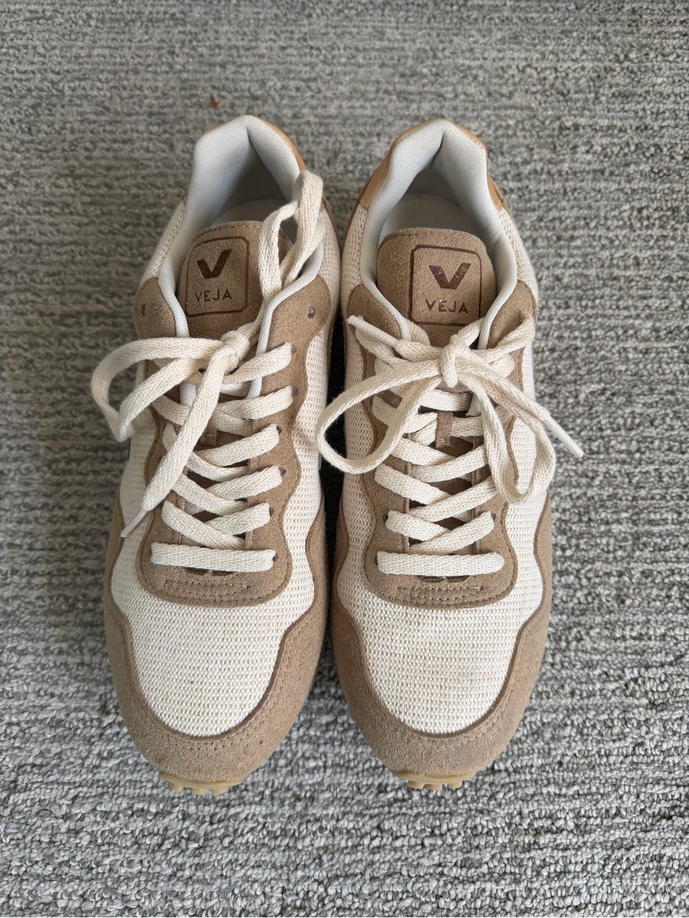 Veja Women’s Beige and Tan Retro Sneakers - Picture 4 of 6
